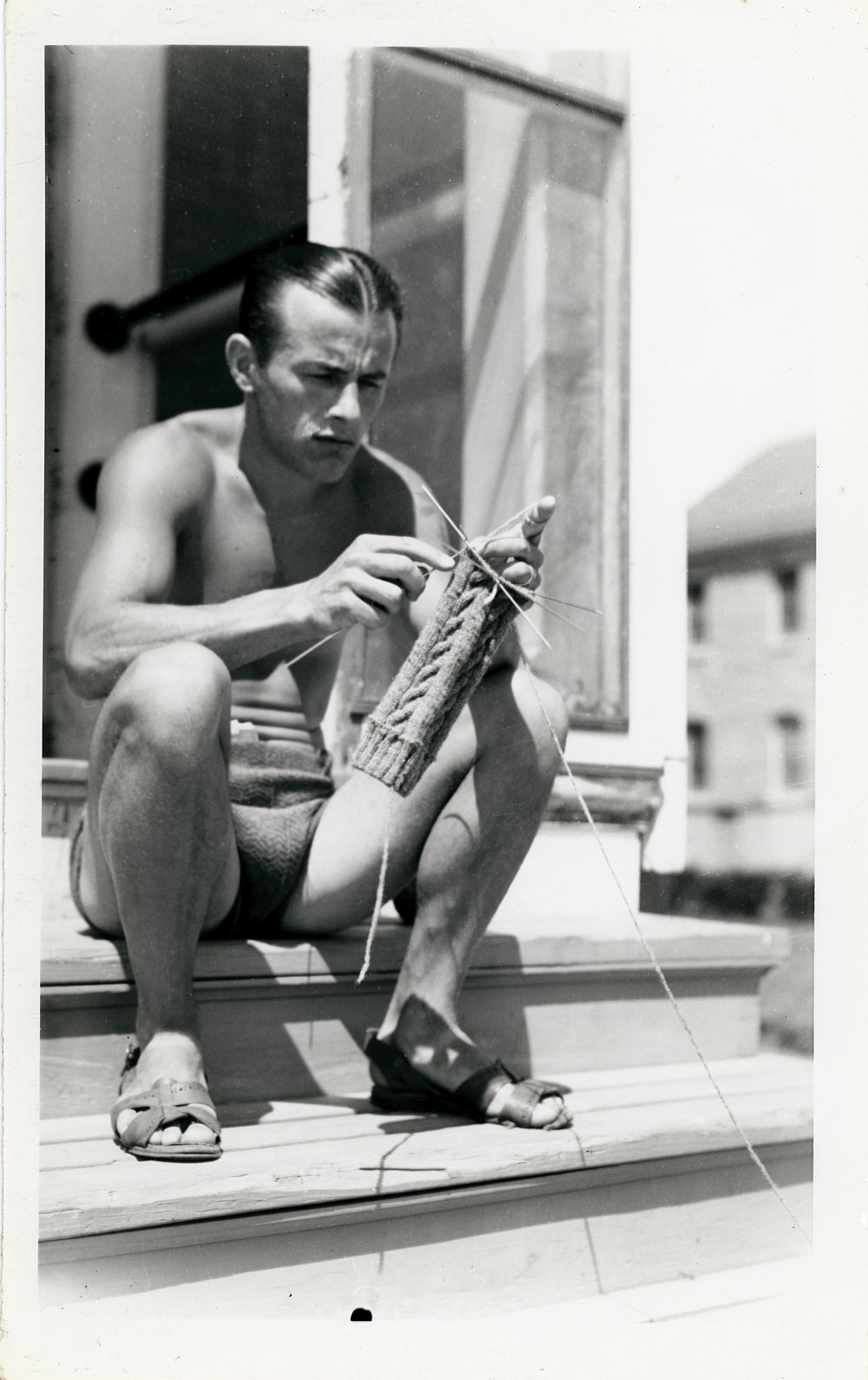 peopleknitting_p94.png peopleknitting_p94.png