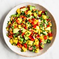 A salada mais fresca para este ver o manga abacate e tomate casal